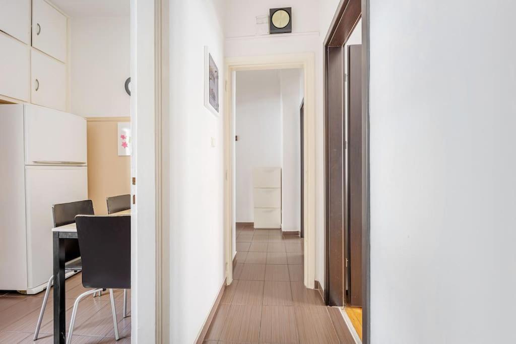 Apartment In The Middle Of Everything Aten Exteriör bild