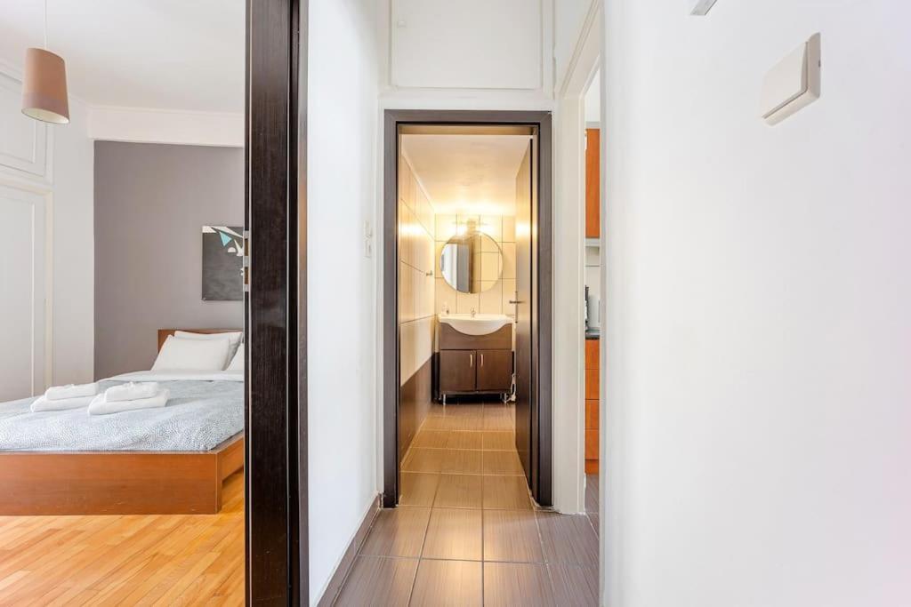 Apartment In The Middle Of Everything Aten Exteriör bild