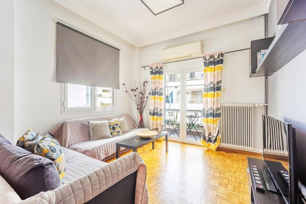 Apartment In The Middle Of Everything Aten Exteriör bild